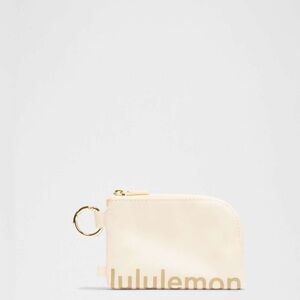 NWT Lululemon Clippable Card Pouch Butter Cream Buttercream Sheer Oak